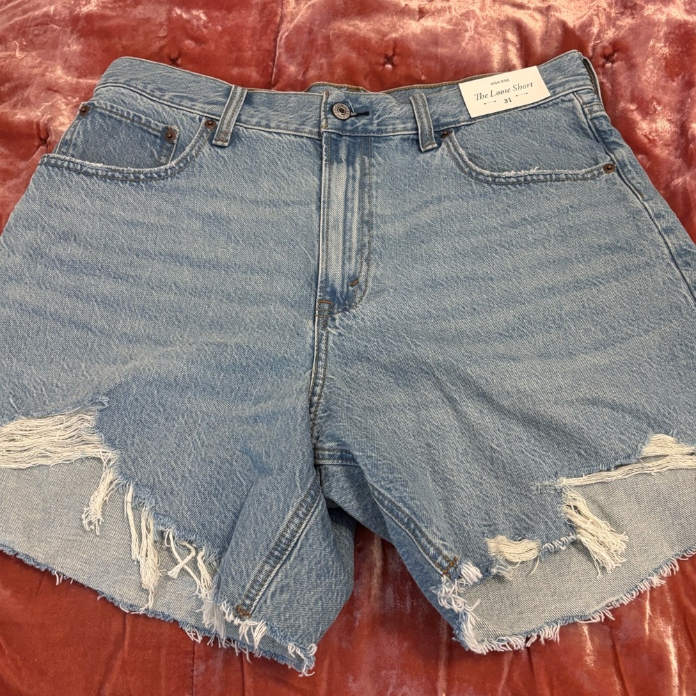 Abercrombie The Loose Short Jean Shorts Size 31